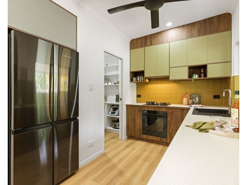 54 Waite Street, Machans Beach QLD 4878