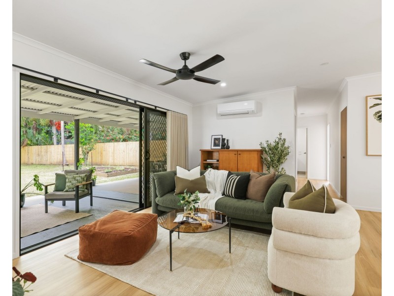 54 Waite Street, Machans Beach QLD 4878