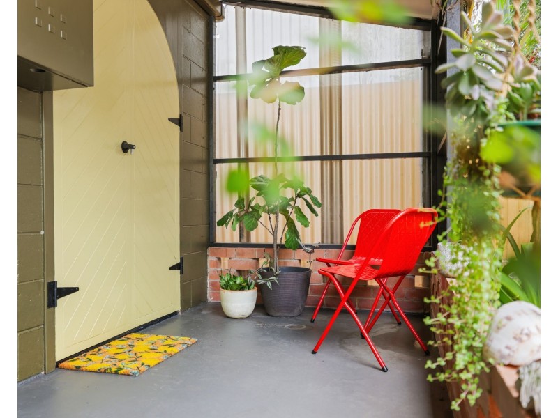 54 Waite Street, Machans Beach QLD 4878