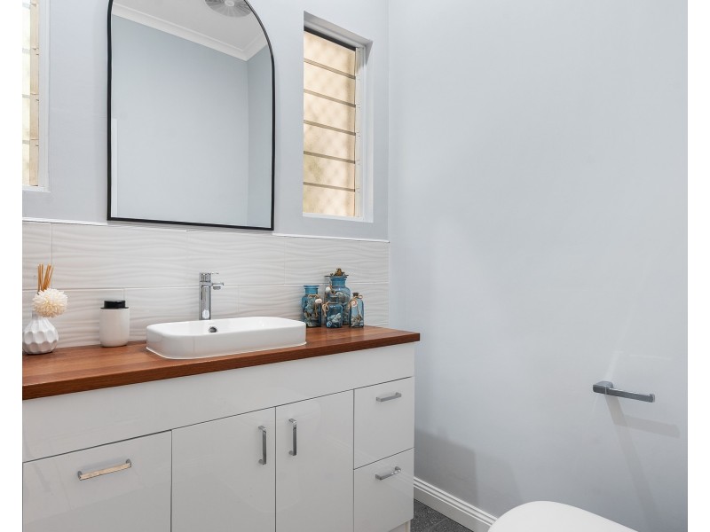 26 Finch Street, Bayview Heights QLD 4868