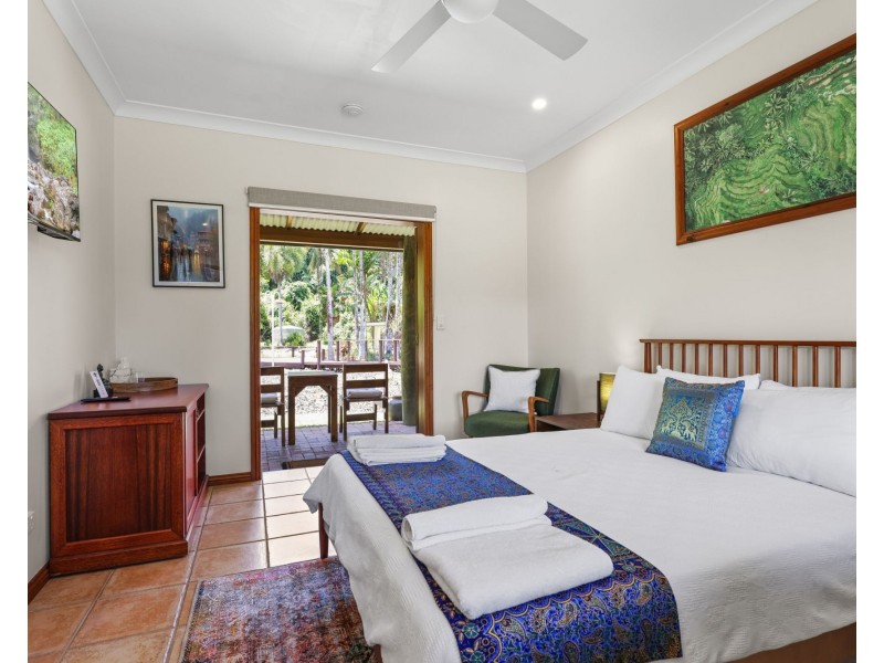 69863 Bruce Highway, Aloomba QLD 4871