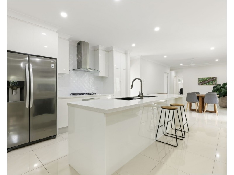 67 Moorinya Circuit, Mount Peter QLD 4869