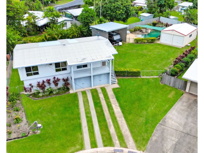 4 Moana Close, Woree QLD 4868