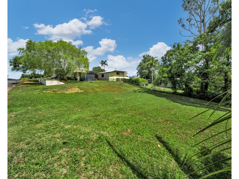 2 Hickey Street, Innisfail QLD 4860