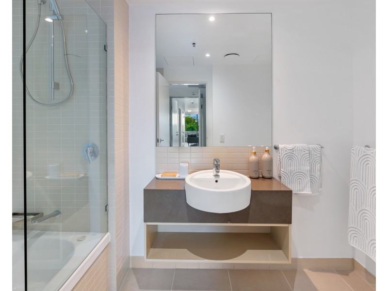 328/1 Marlin Parade, Cairns City QLD 4870