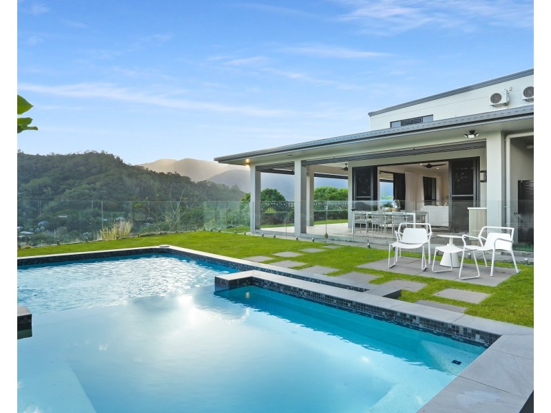 50-52 East Parkridge Drive, Brinsmead QLD 4870