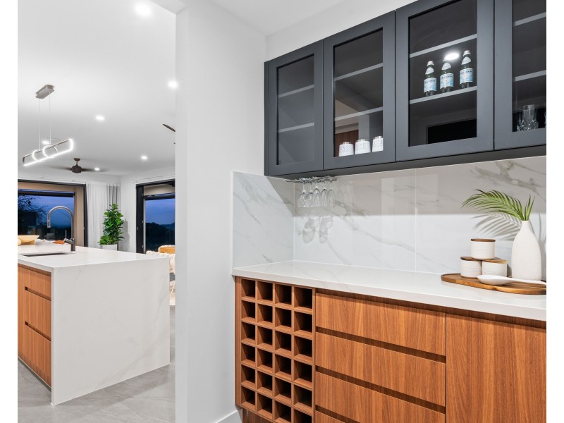 50-52 East Parkridge Drive, Brinsmead QLD 4870