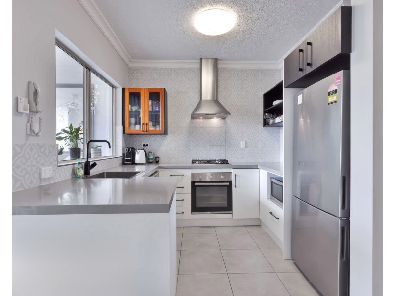 809/2-10 Greenslopes Street, Cairns North QLD 4870