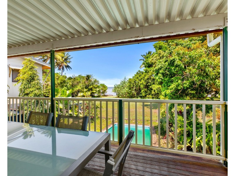 86 Bay Road, Coconuts QLD 4860