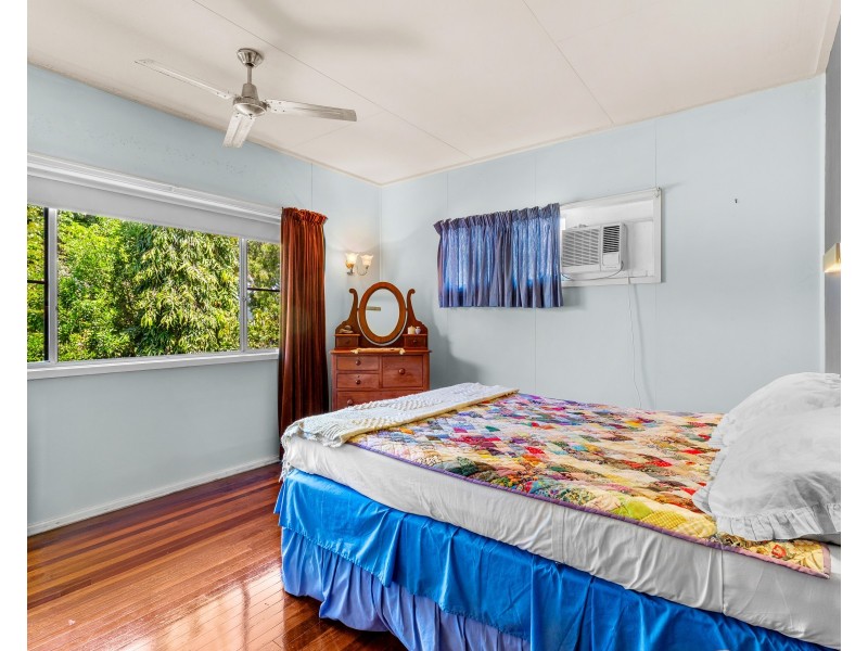 86 Bay Road, Coconuts QLD 4860