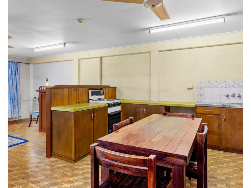 86 Bay Road, Coconuts QLD 4860