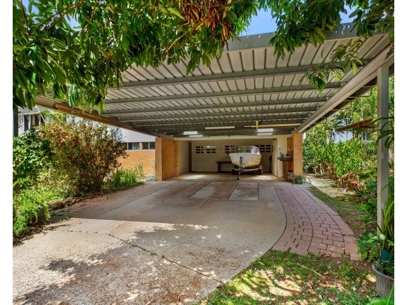 86 Bay Road, Coconuts QLD 4860