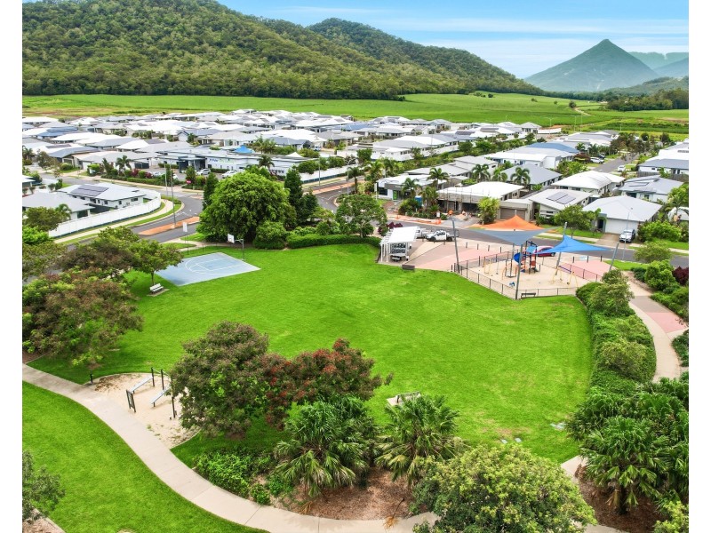 5 Lochern Elbow, Mount Peter QLD 4869