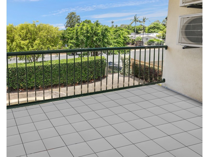 2/63-65 McCormack Street, Manunda QLD 4870