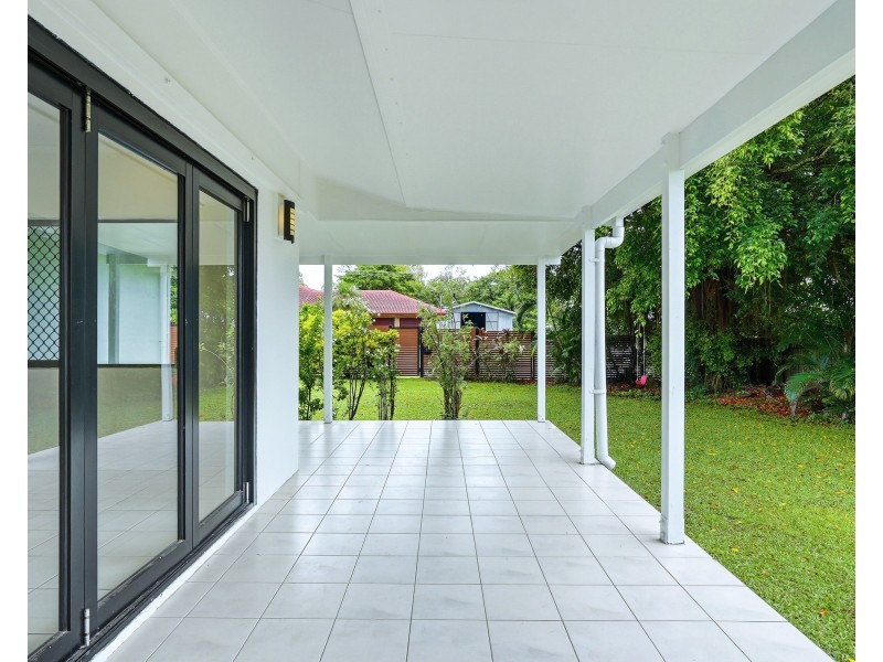 5 Sharon Street, Smithfield QLD 4878