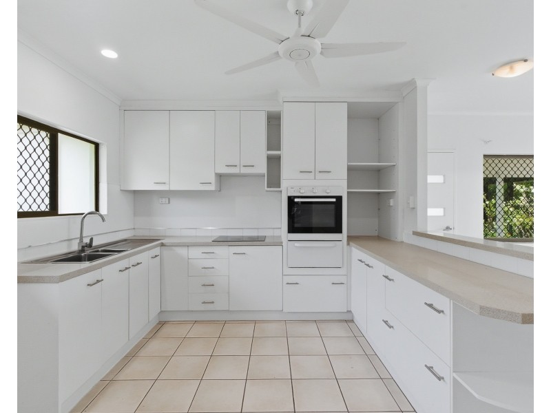 5 Sharon Street, Smithfield QLD 4878