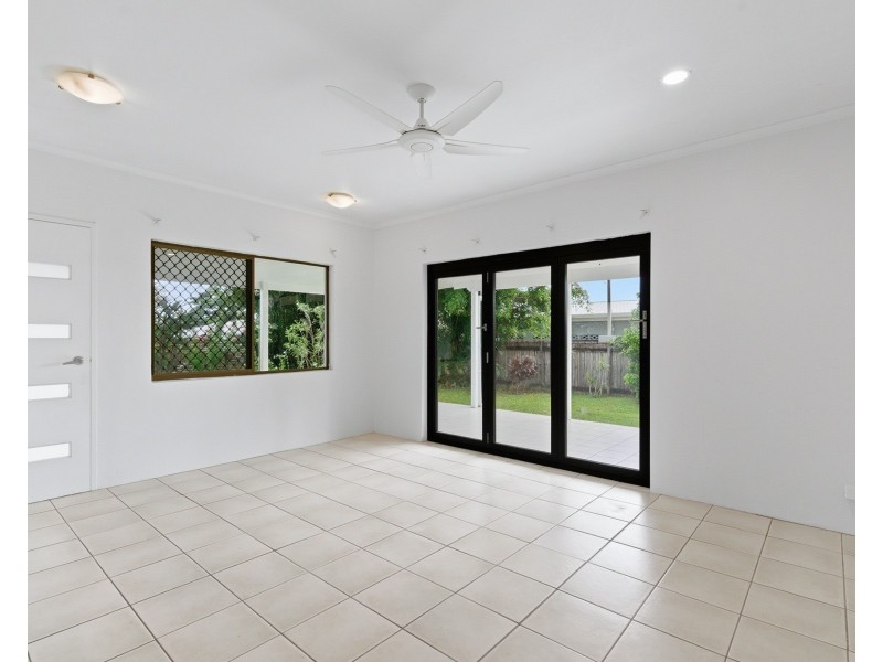 5 Sharon Street, Smithfield QLD 4878