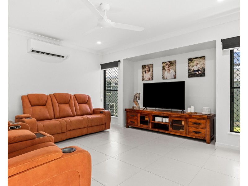 4  Horseshoe Court, Clifton Beach QLD 4879