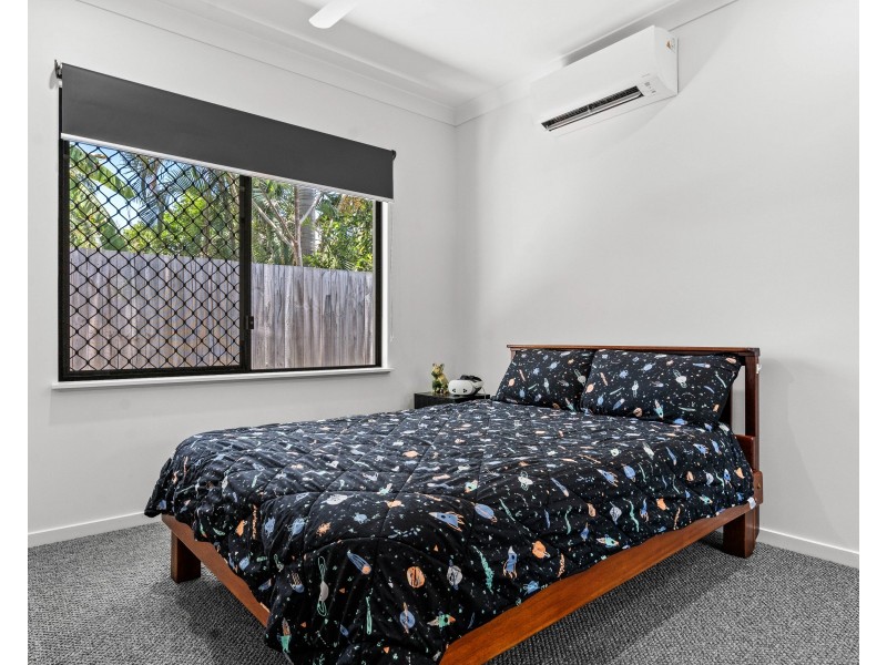 4  Horseshoe Court, Clifton Beach QLD 4879