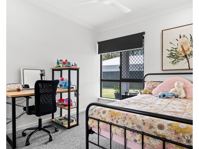 4  Horseshoe Court, Clifton Beach QLD 4879