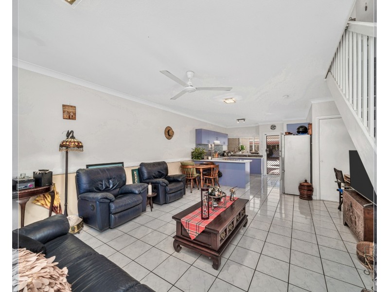 9/14 Grantala Street, Manoora QLD 4870