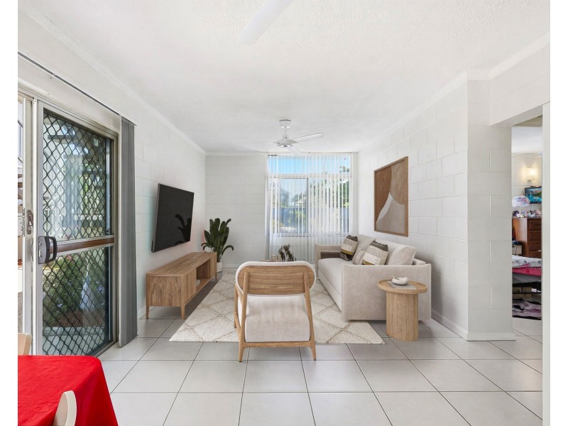 5/281 Lake Street, Cairns North QLD 4870