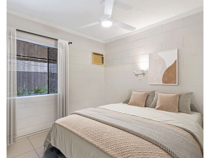 5/281 Lake Street, Cairns North QLD 4870