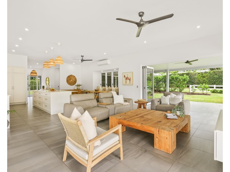 30-32 James Cook Drive, Kewarra Beach QLD 4879