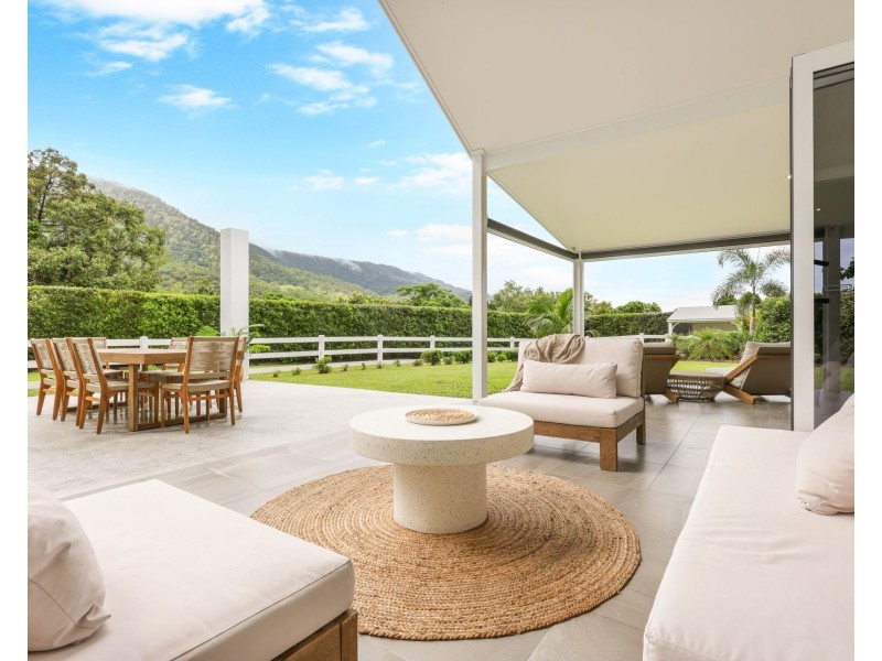 30-32 James Cook Drive, Kewarra Beach QLD 4879