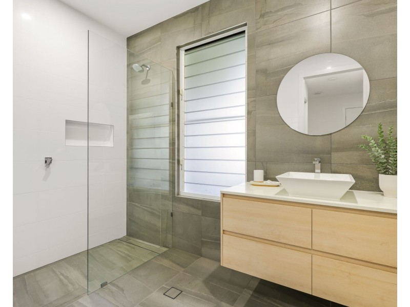 30-32 James Cook Drive, Kewarra Beach QLD 4879