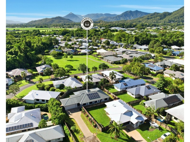 4 Manoi Close, Bentley Park QLD 4869