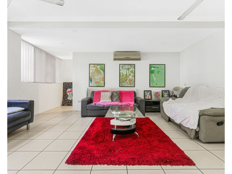 16-18 Edward Street, Cairns North QLD 4870