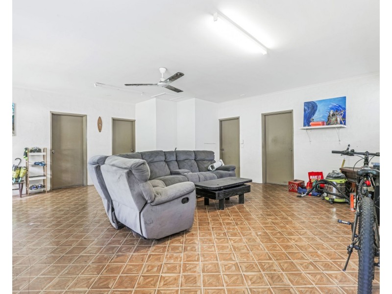 16-18 Edward Street, Cairns North QLD 4870