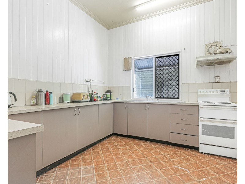 16-18 Edward Street, Cairns North QLD 4870