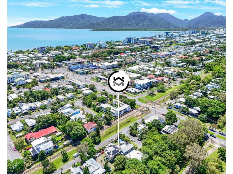 16-18 Edward Street, Cairns North QLD 4870