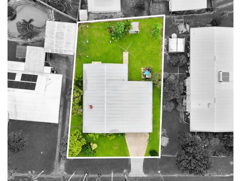 2 Dahlia Close, Mooroobool QLD 4870