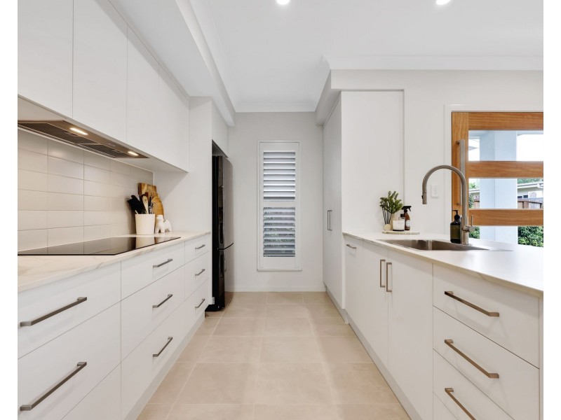 207a Greenslopes Street, Edge Hill QLD 4870