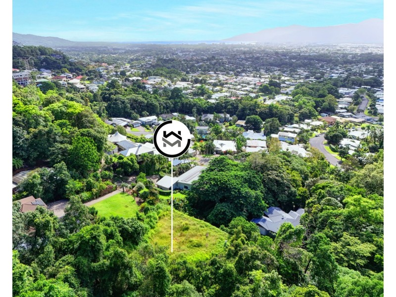 8 Julian Close, Mooroobool QLD 4870