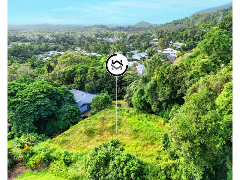 8 Julian Close, Mooroobool QLD 4870