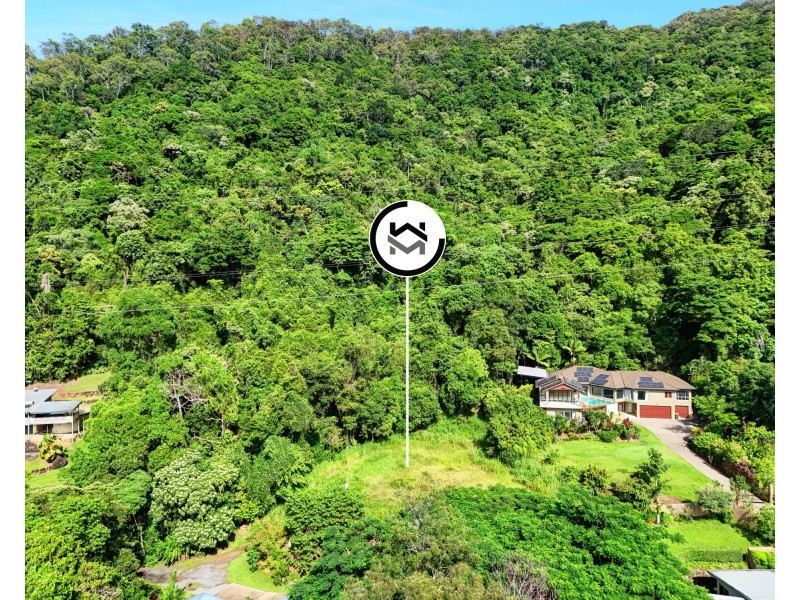 8 Julian Close, Mooroobool QLD 4870