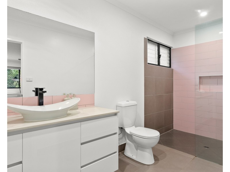 26-28 Evergreen Street, Clifton Beach QLD 4879