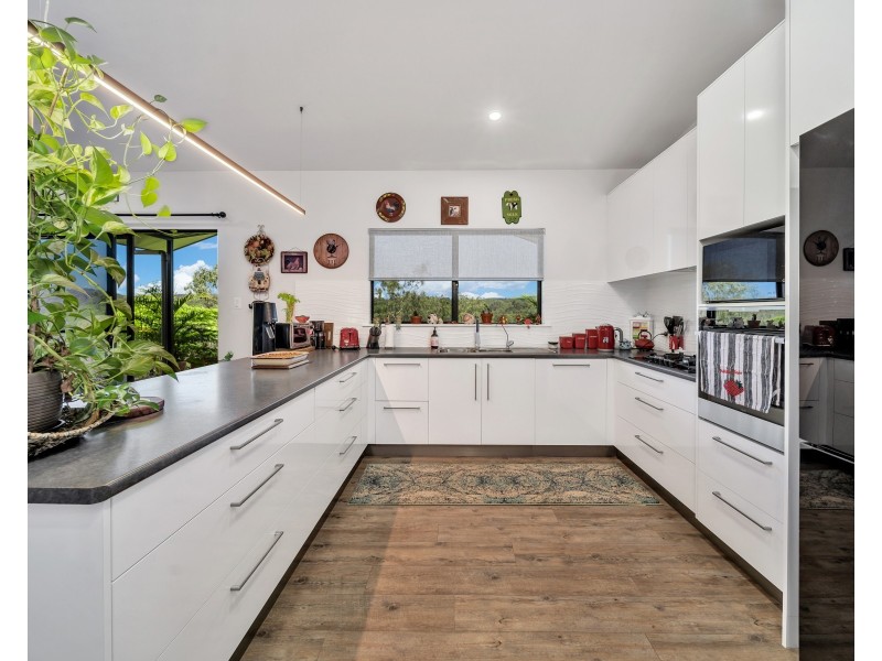 677 Millstream Parade, Millstream QLD 4888