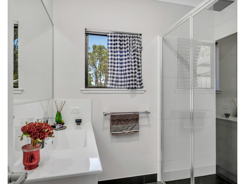 677 Millstream Parade, Millstream QLD 4888