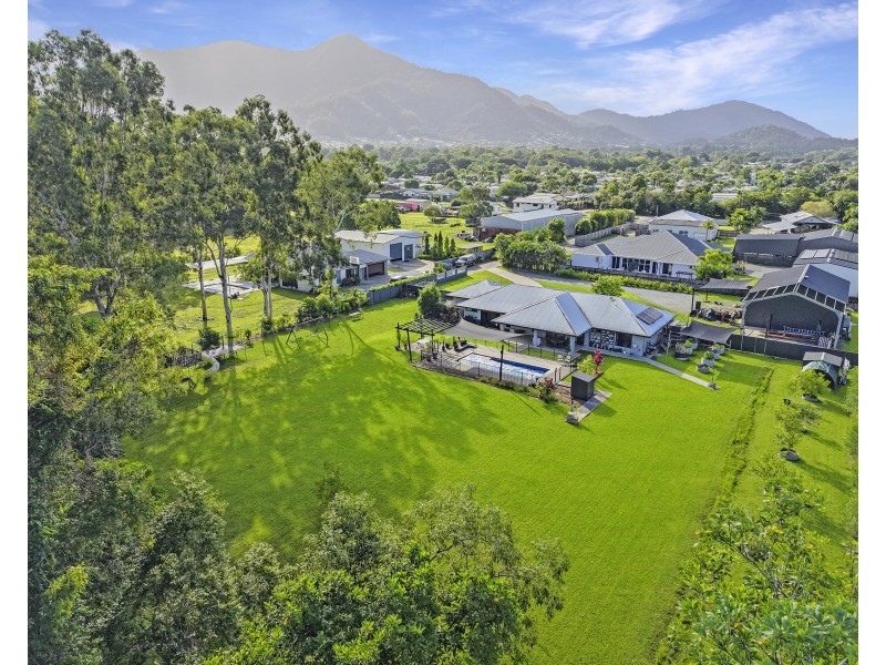 76B Giffin Road, White Rock QLD 4868