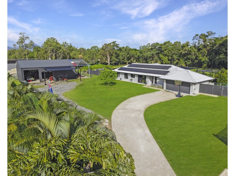 76B Giffin Road, White Rock QLD 4868