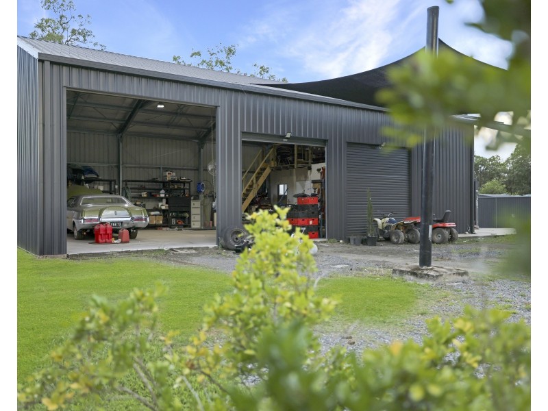 76B Giffin Road, White Rock QLD 4868