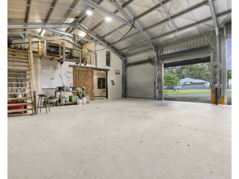 76B Giffin Road, White Rock QLD 4868