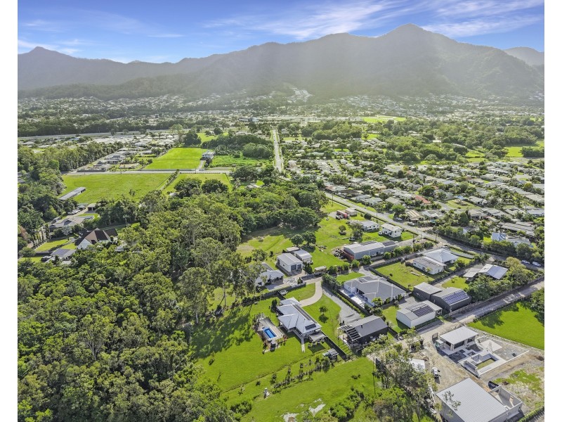 76B Giffin Road, White Rock QLD 4868