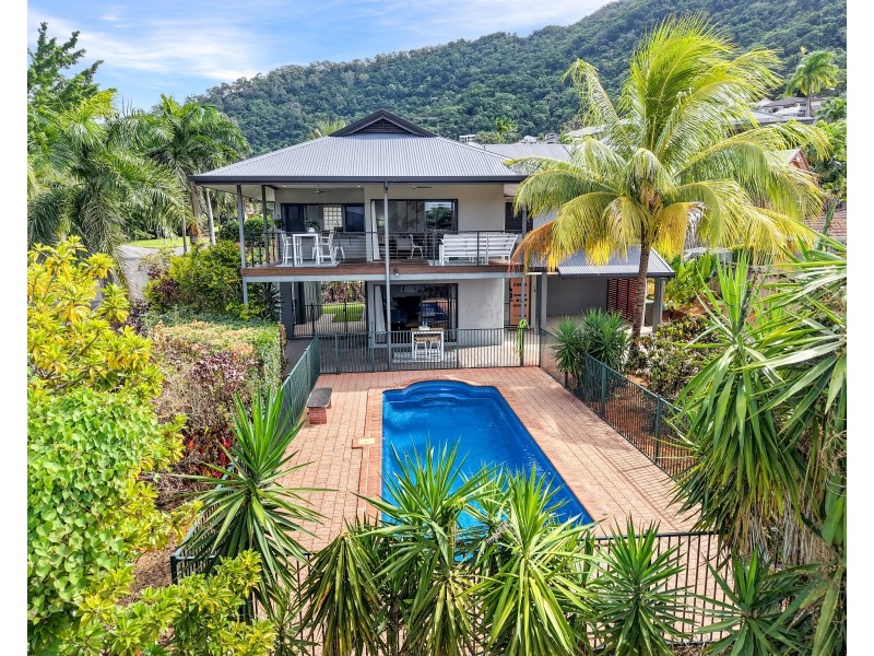 1 Torazzi Place, Mooroobool QLD 4870