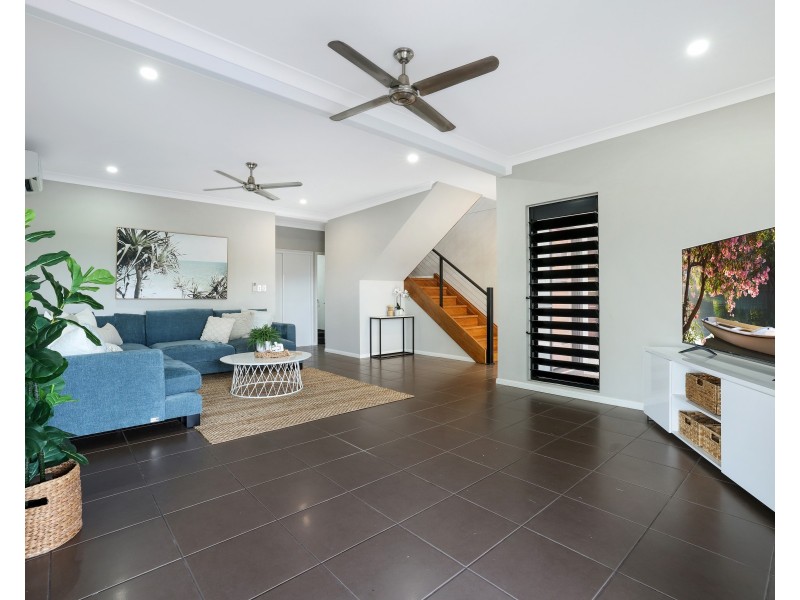 1 Torazzi Place, Mooroobool QLD 4870